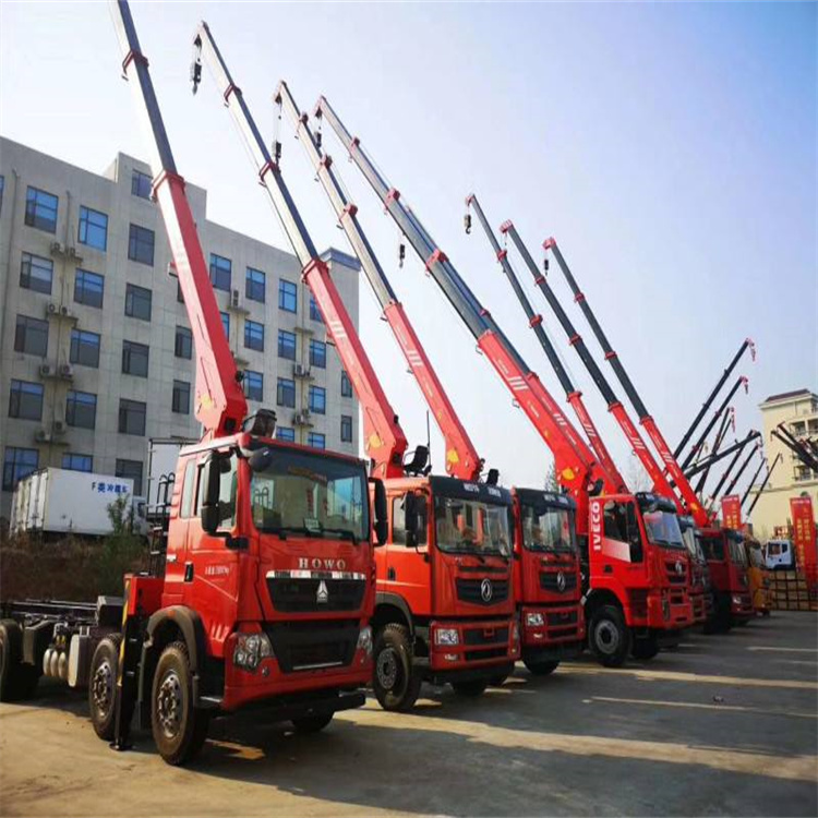 日照租专业吊车电话