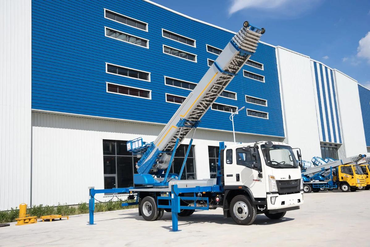 日照小型云梯车上料车租赁多少钱